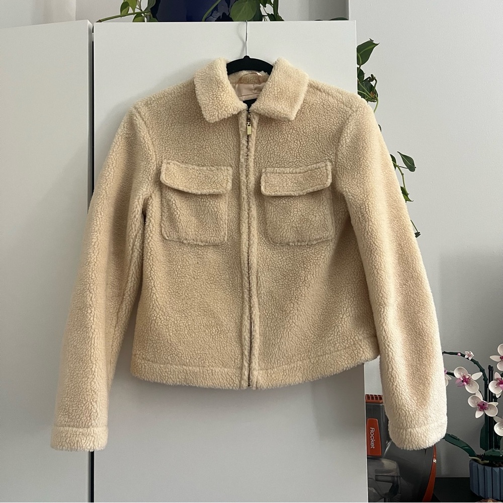 {Barney’s} 🔷 Sherpa jacket